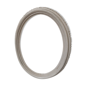 Oval frame patinated linen