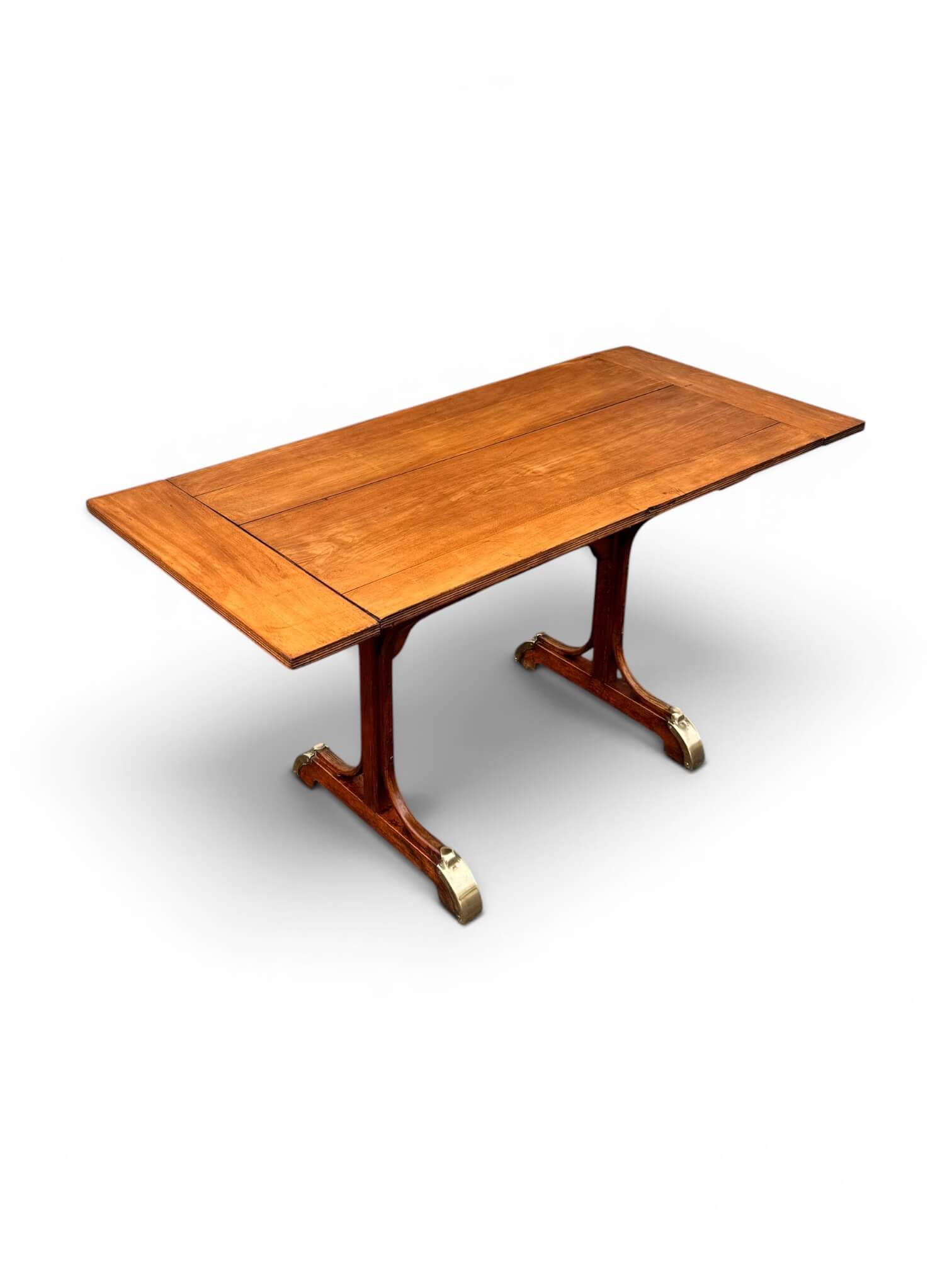 Old Thonet bistro table with drop-leaves.