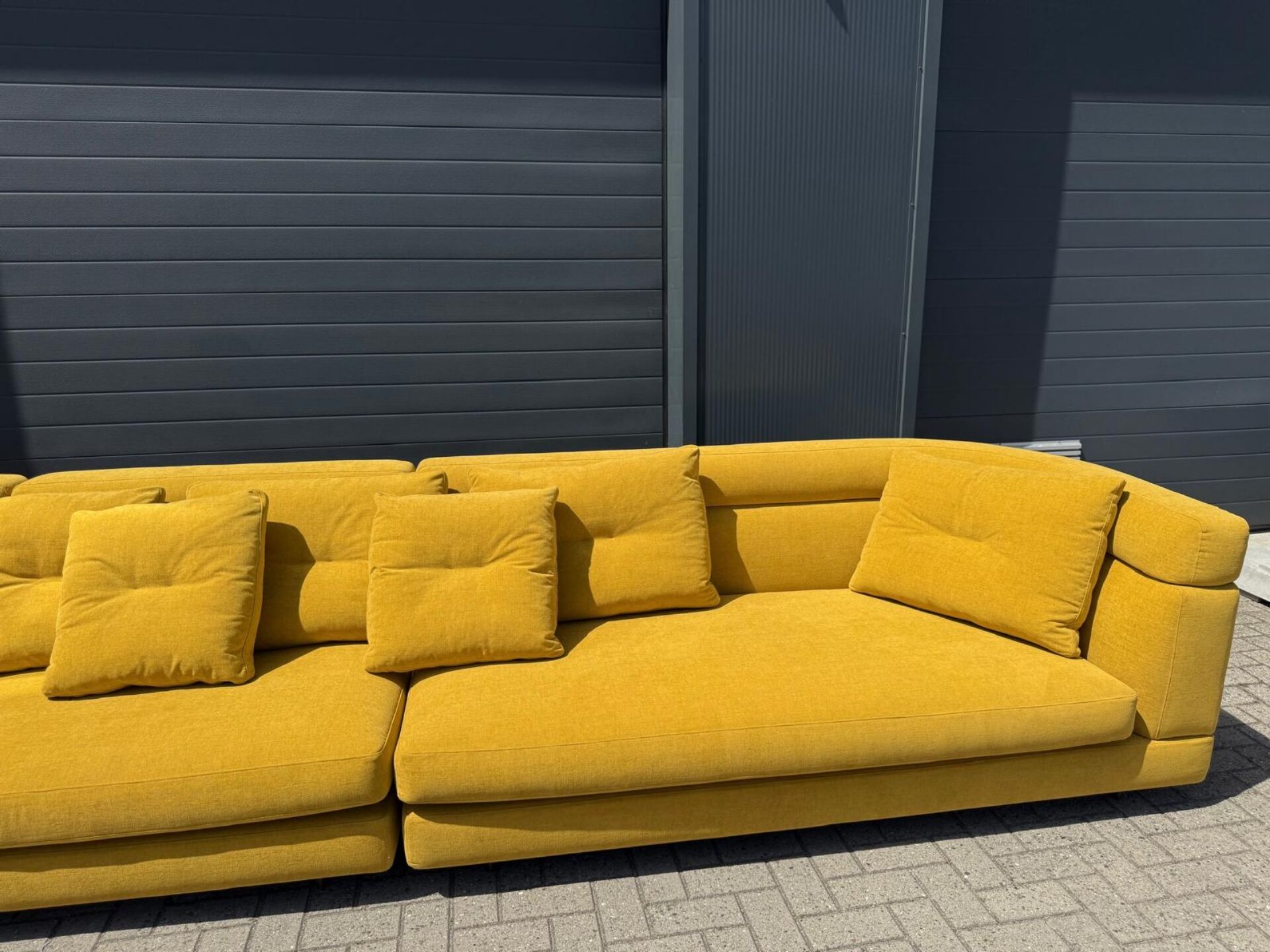 Minotti - Alexander sofa by Rodolfo Dordoni