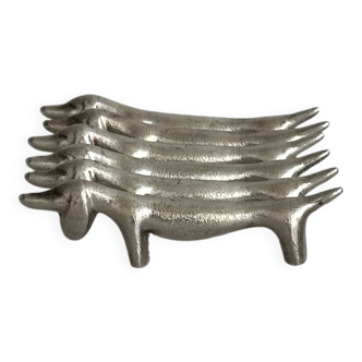 6 metal dachshund knife holders