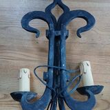 Paire d’appliques en fer forgé Lys de château Français