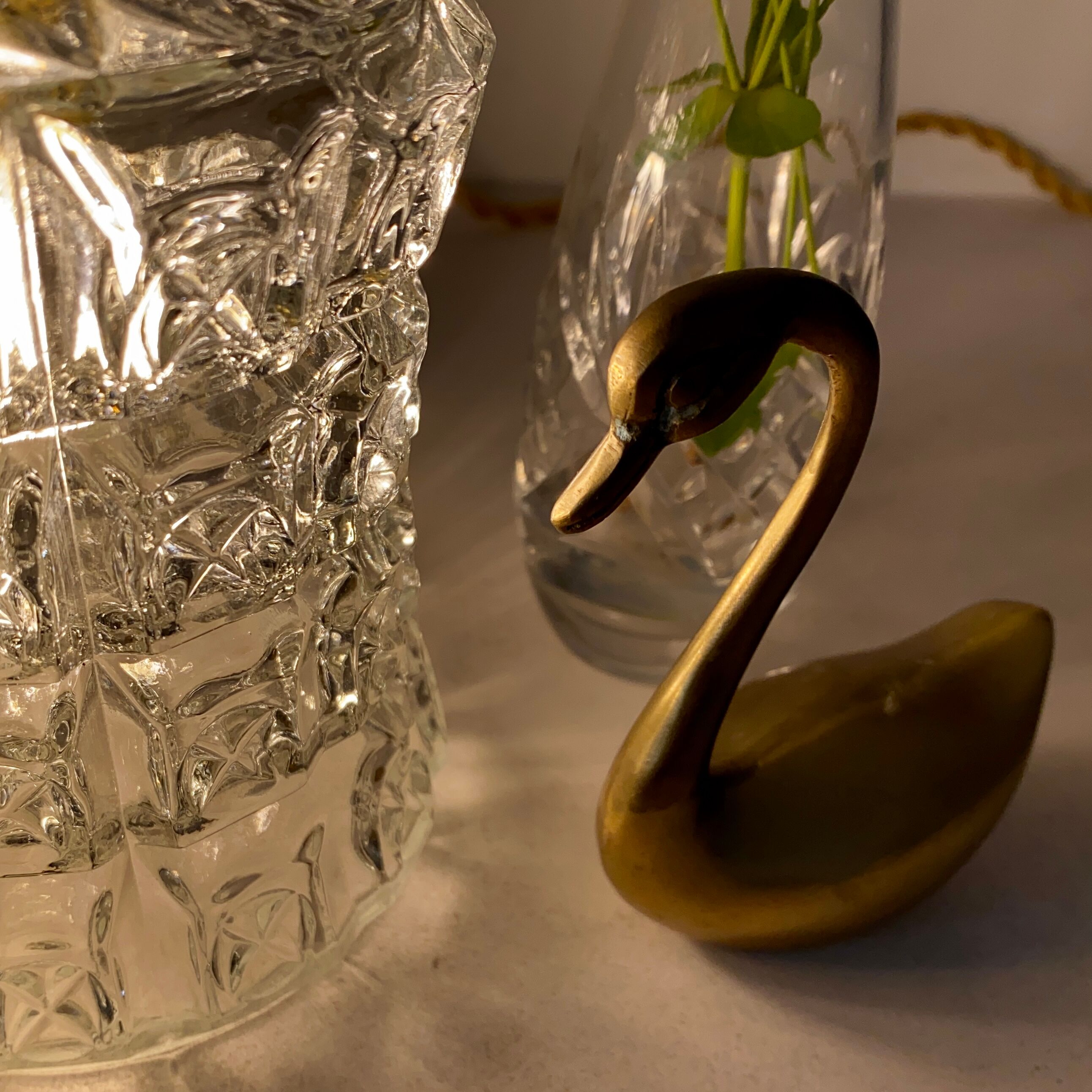 Vintage tulip walkman in molded glass