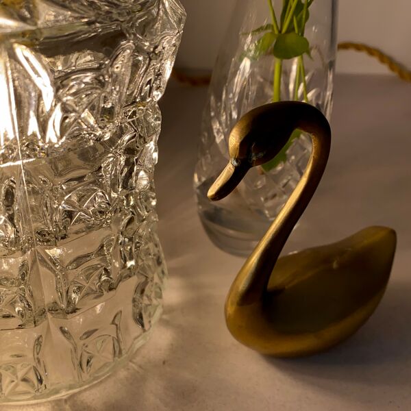 Suspension tulipe vintage en verre moulé