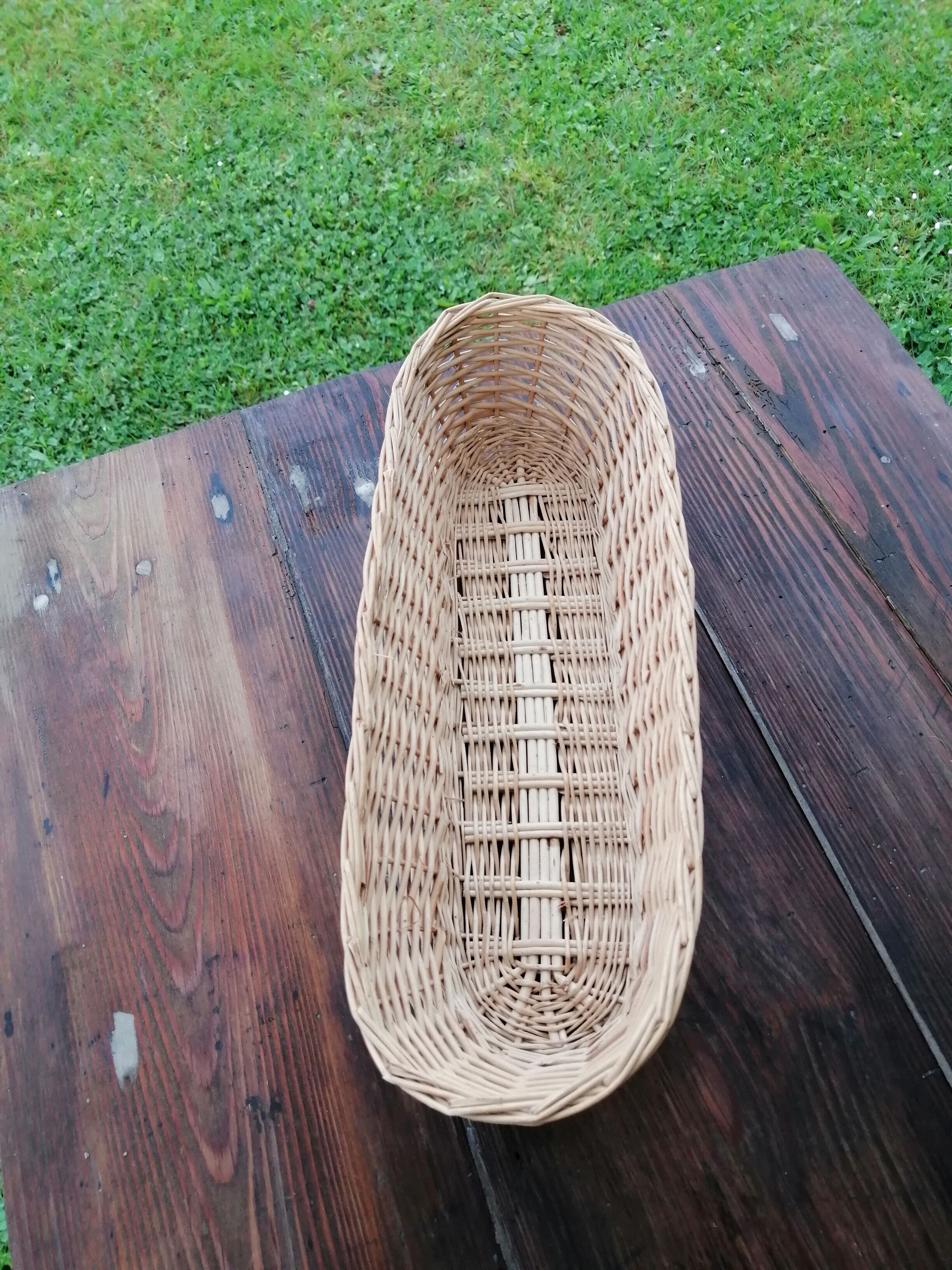 Wicker table bread basket