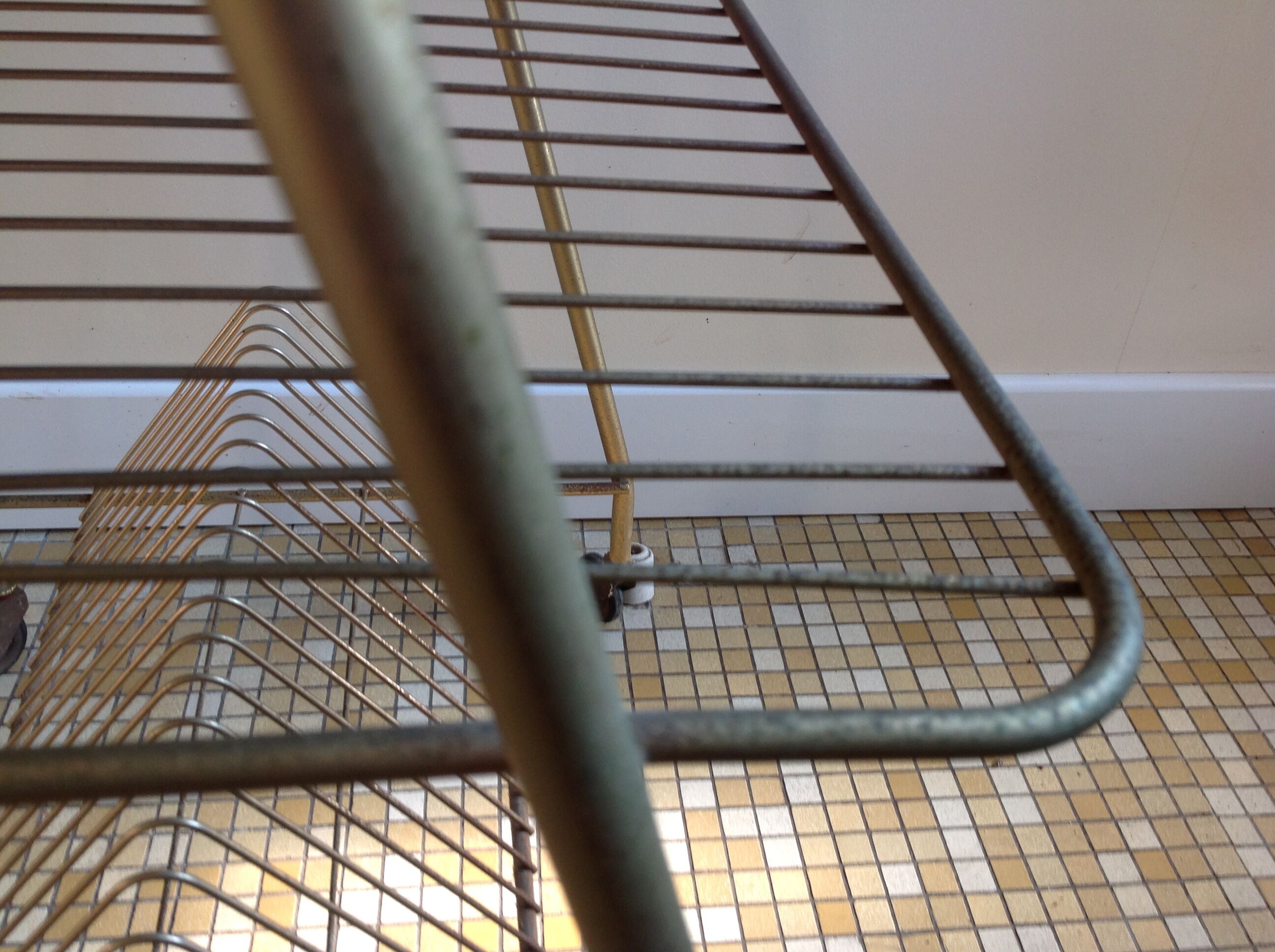 Table magazine holder