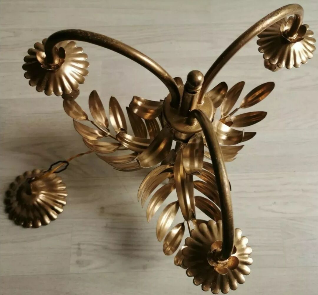Golden metal palm lamp