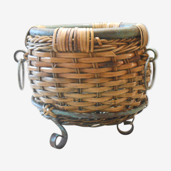 Wicker and metal planter