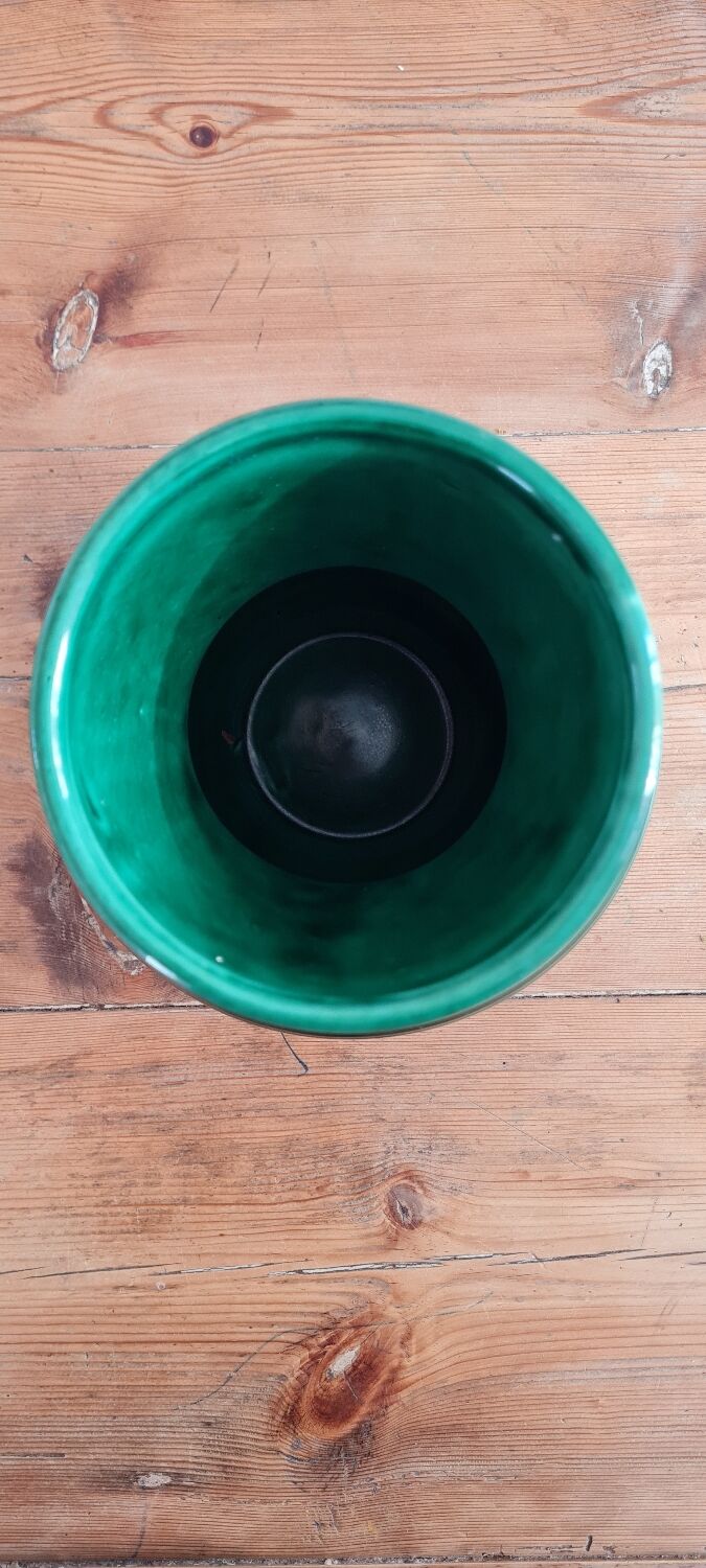 Vase en faïence émaillé vert