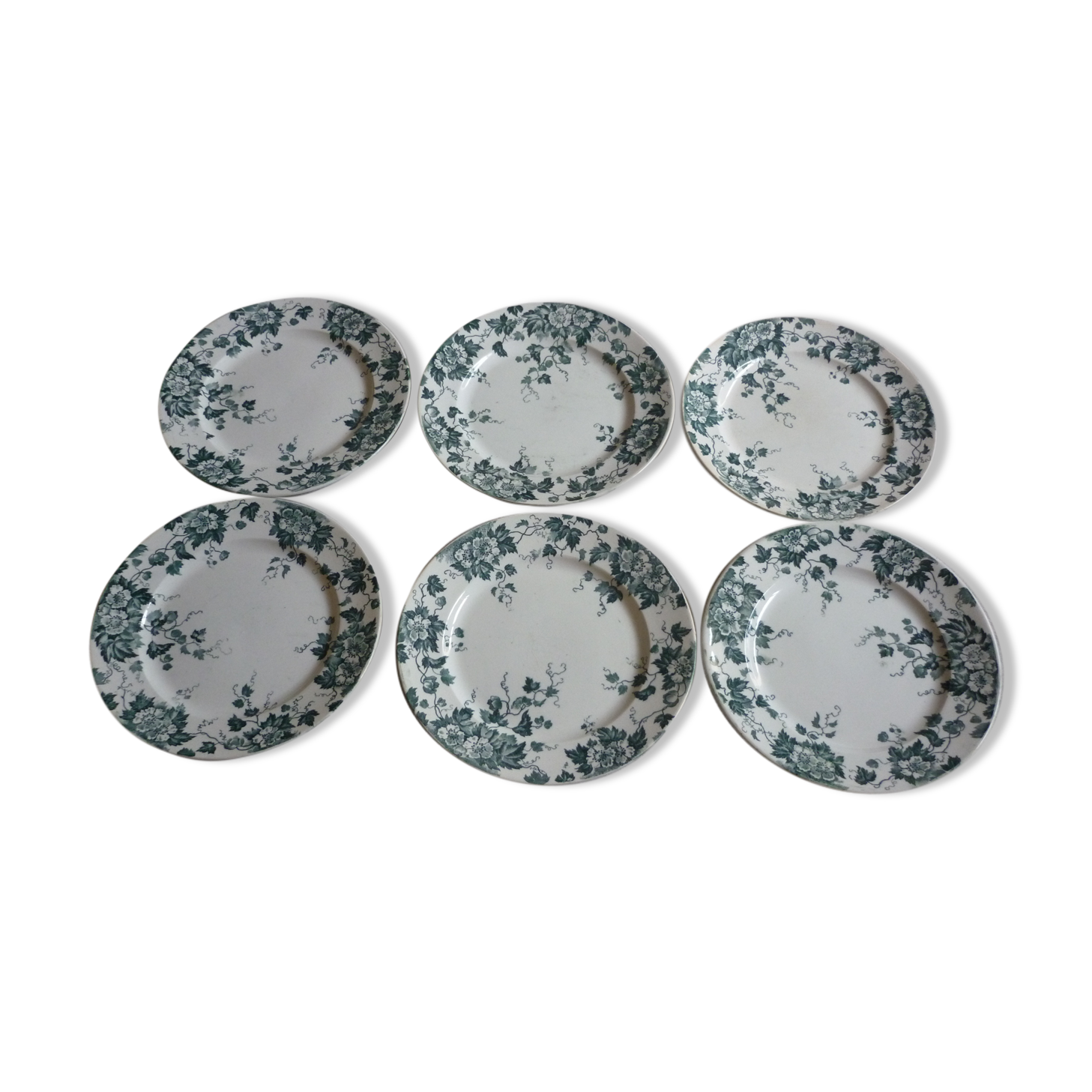 Suite de 6 assiettes a dessert St Amand