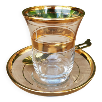 Verre à thé turc, soucoupe et cuillère dorée