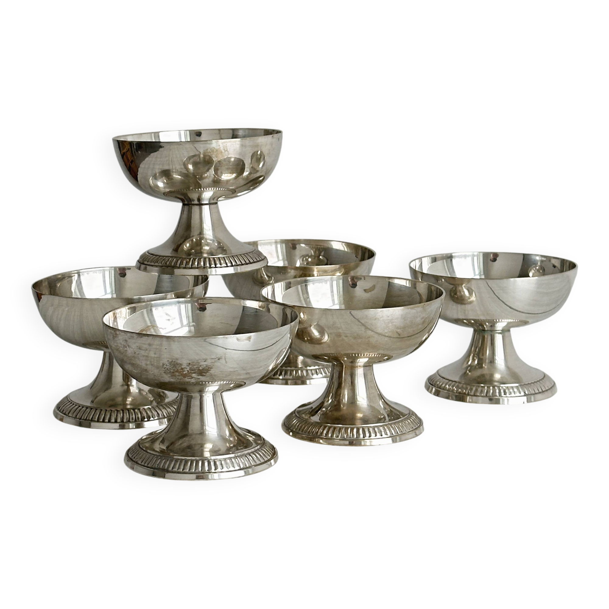 Set of 6 vintage metal dessert bowls