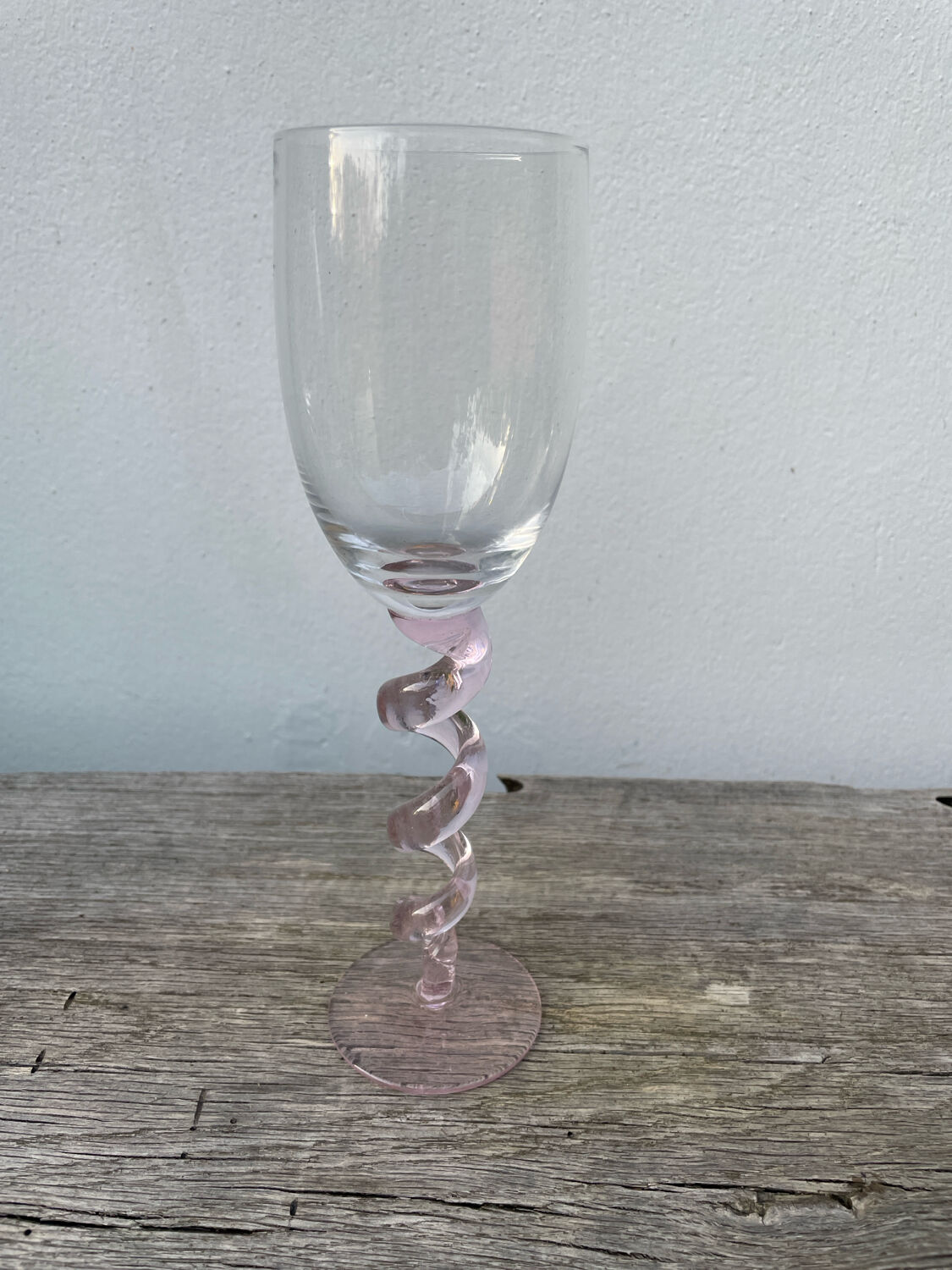 4 large, multicoloured, twisted champagne flutes