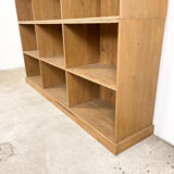 Armoire de rangement en bois de pin