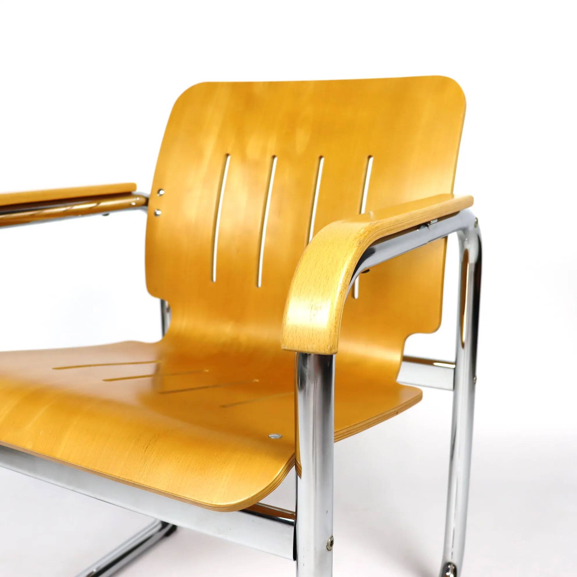Fauteuil bois courbé et chrome années 80