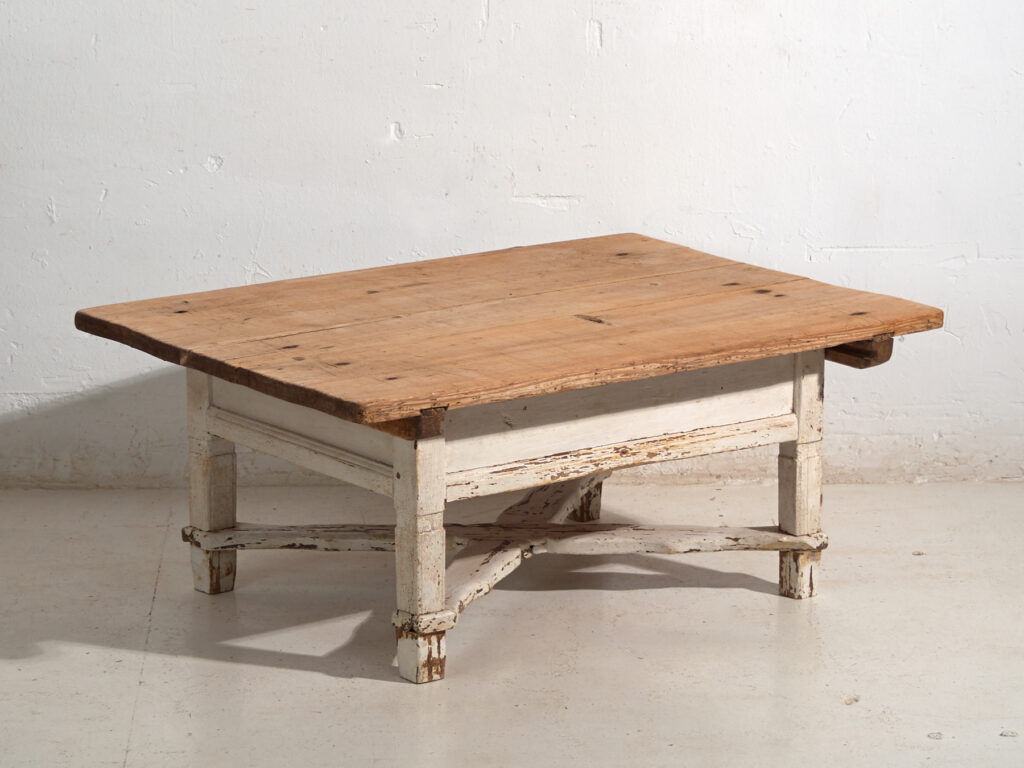 Antique pine coffee table – Central Europe, circa 1900