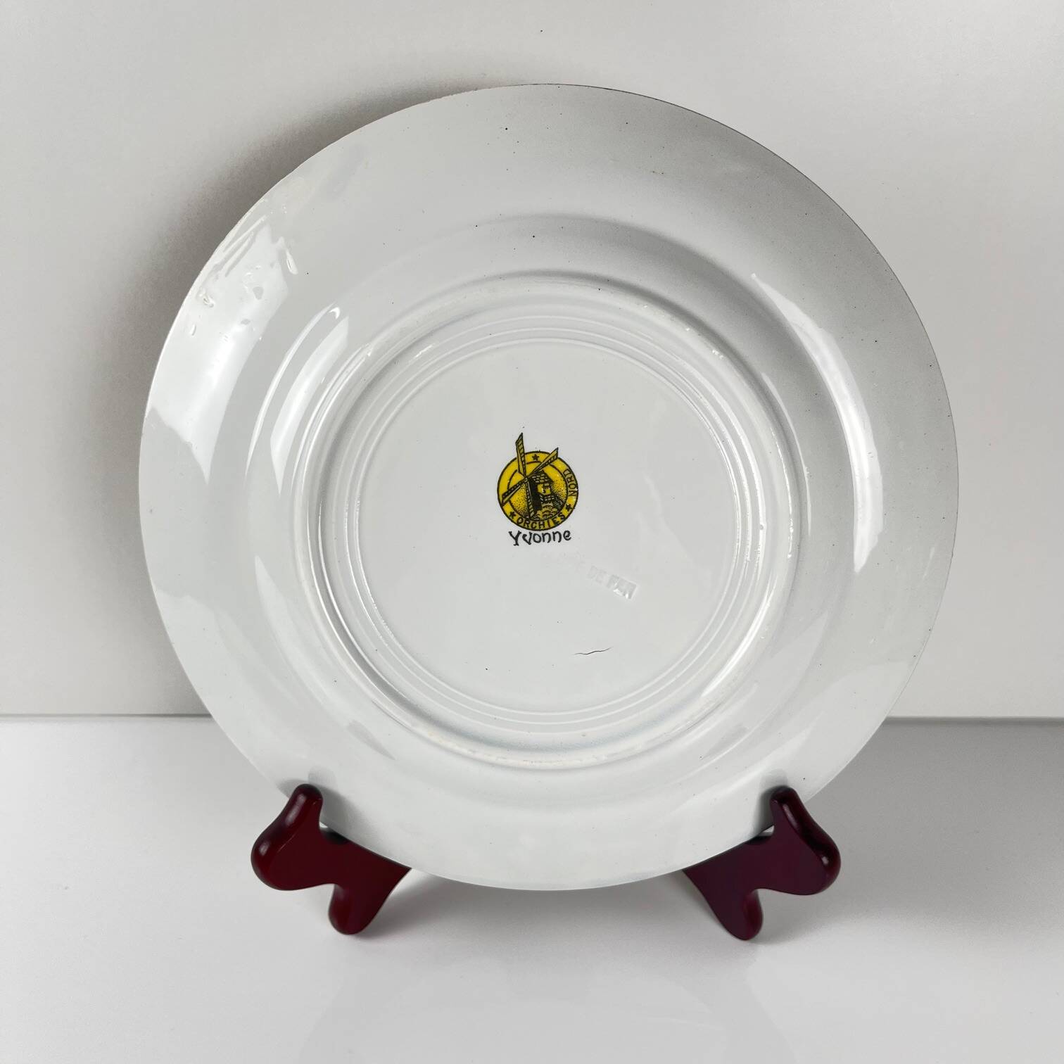 Set of 6 "Yvonne" iron earth plates, Orchies, early 20th century