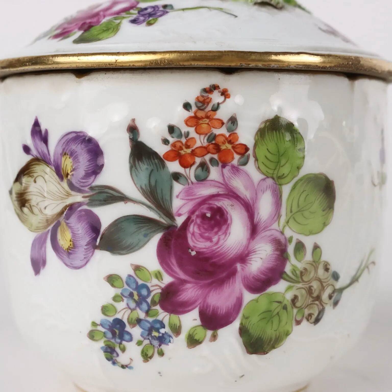 Antique sugar bowl in white porcelain Europe '800, painted ceramic