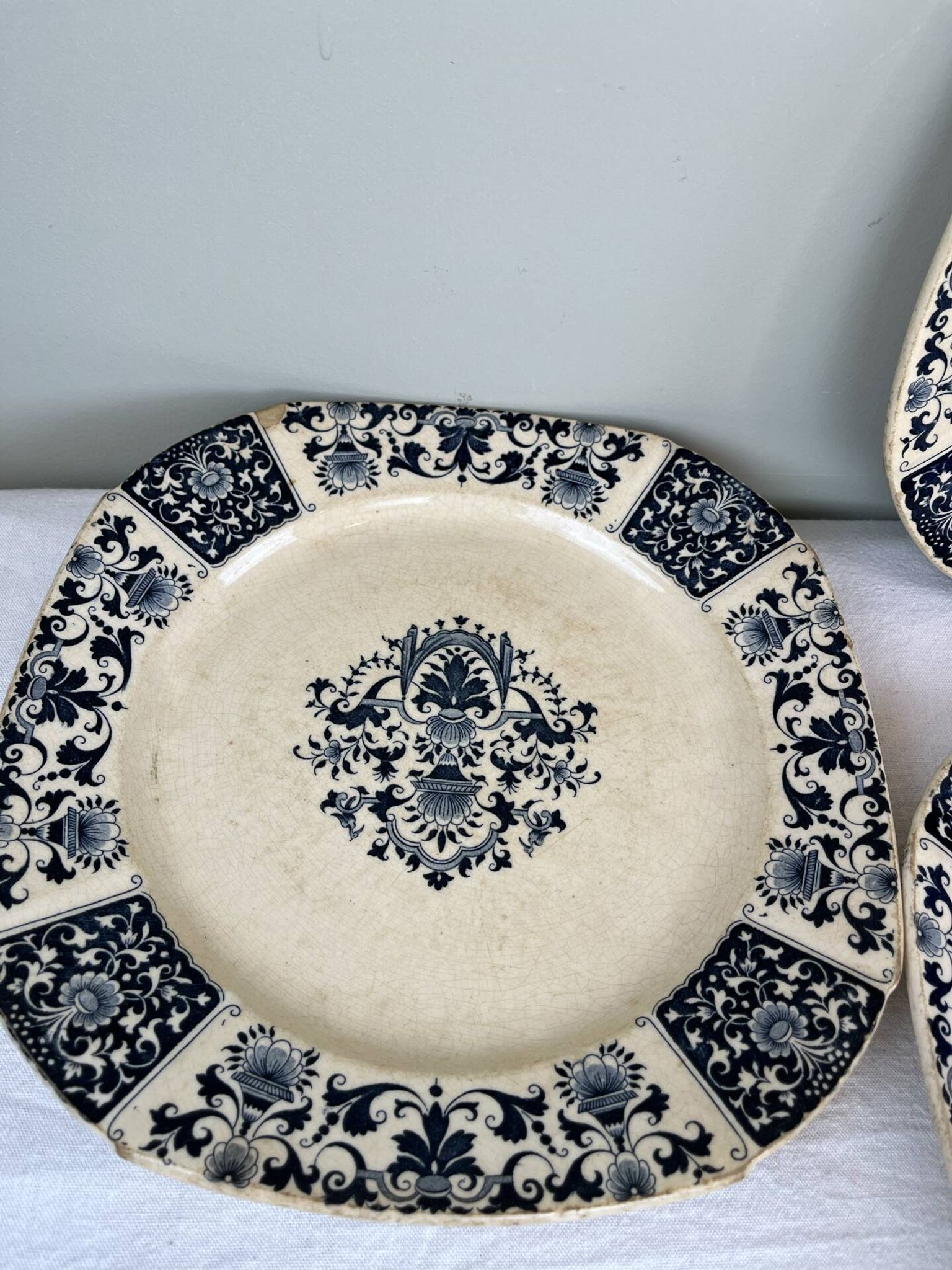 Antique plate from the late 19th century.