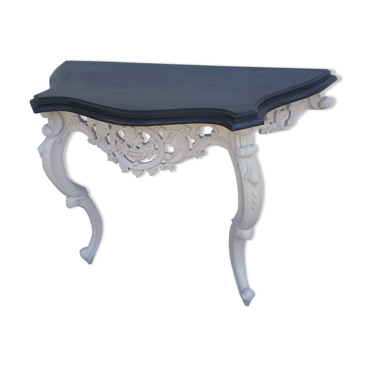 Grey console