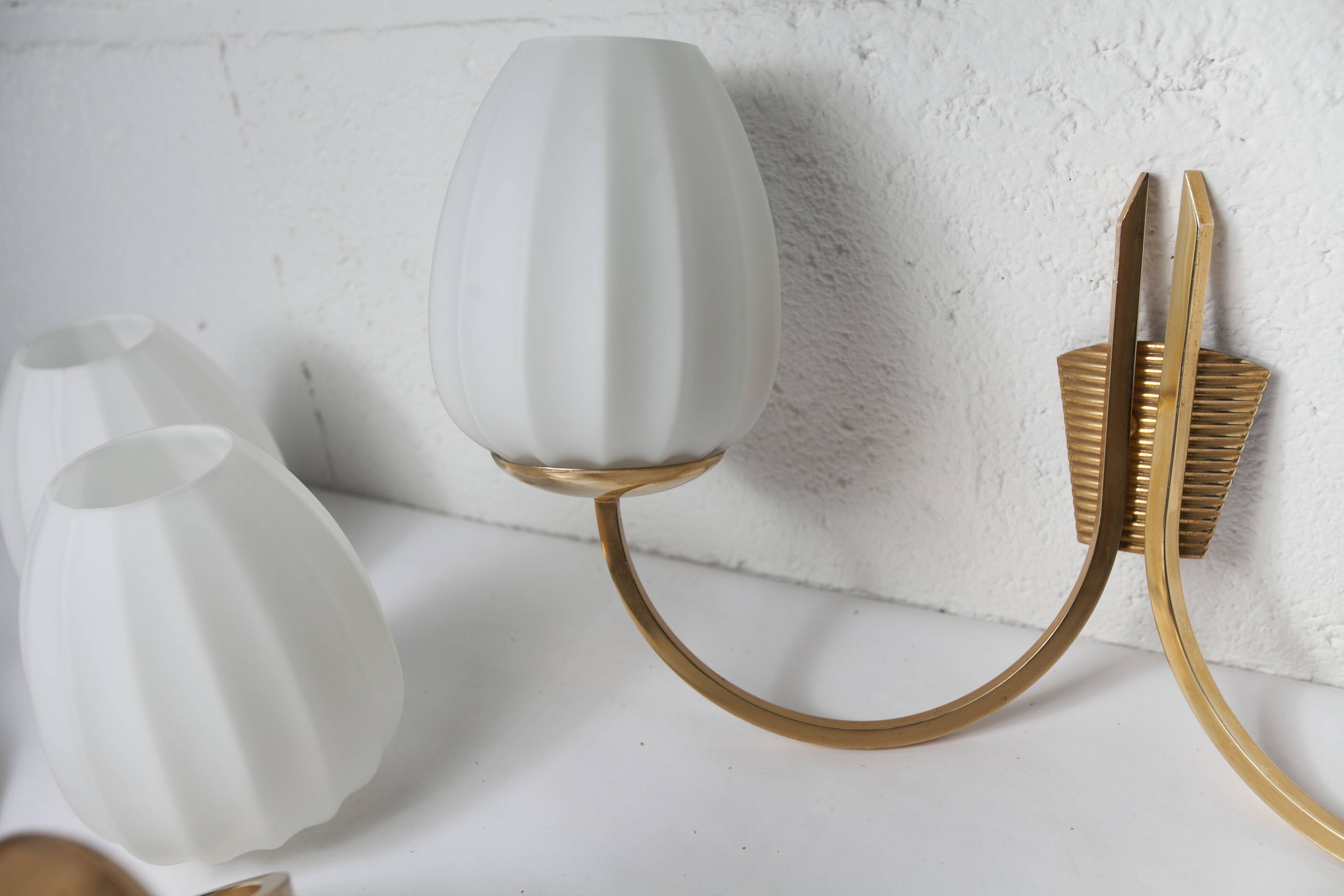 Pair of 1960 opaline and brass wall lights from Italy