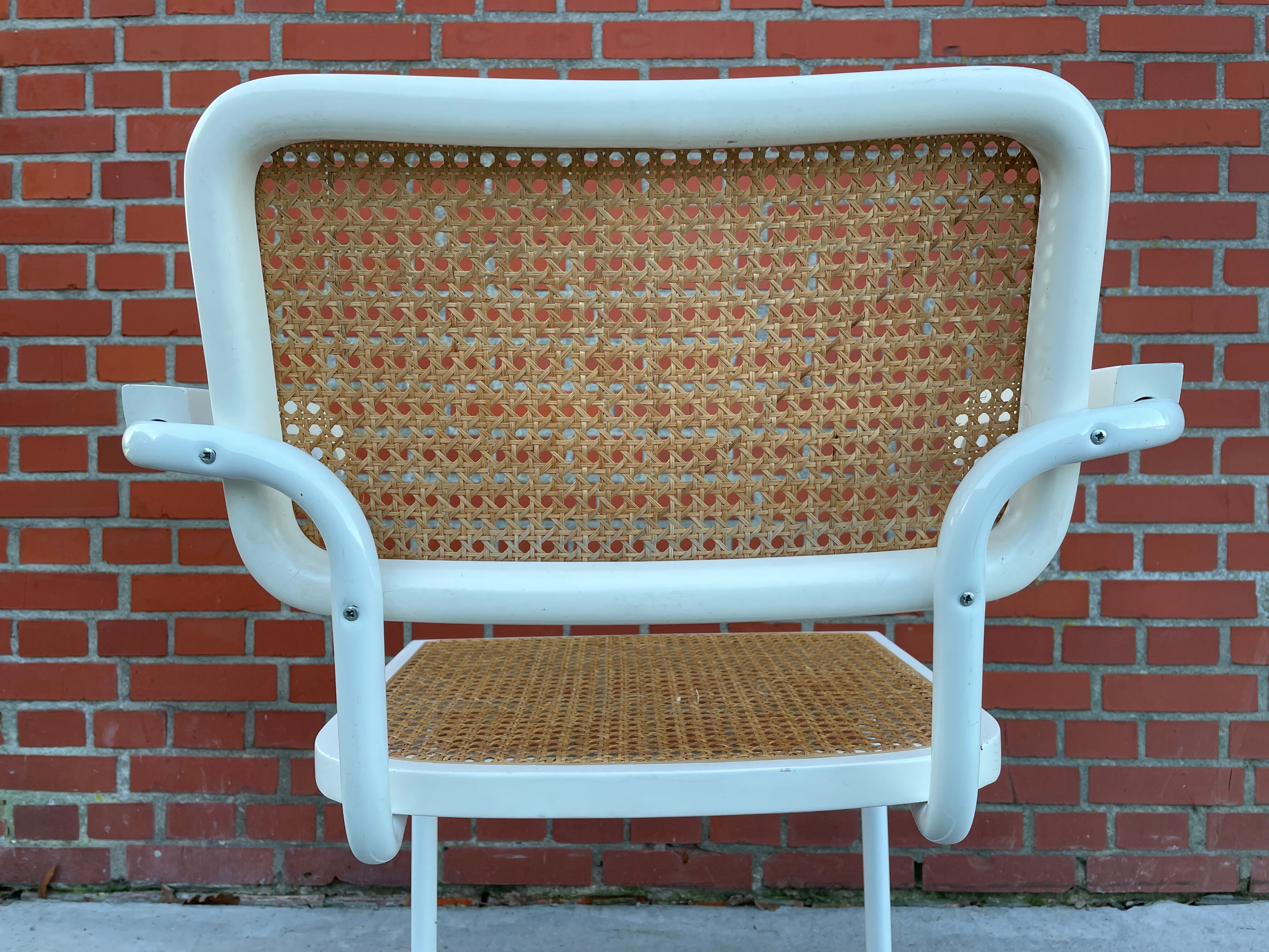 Cesca Chair model with armrest in white