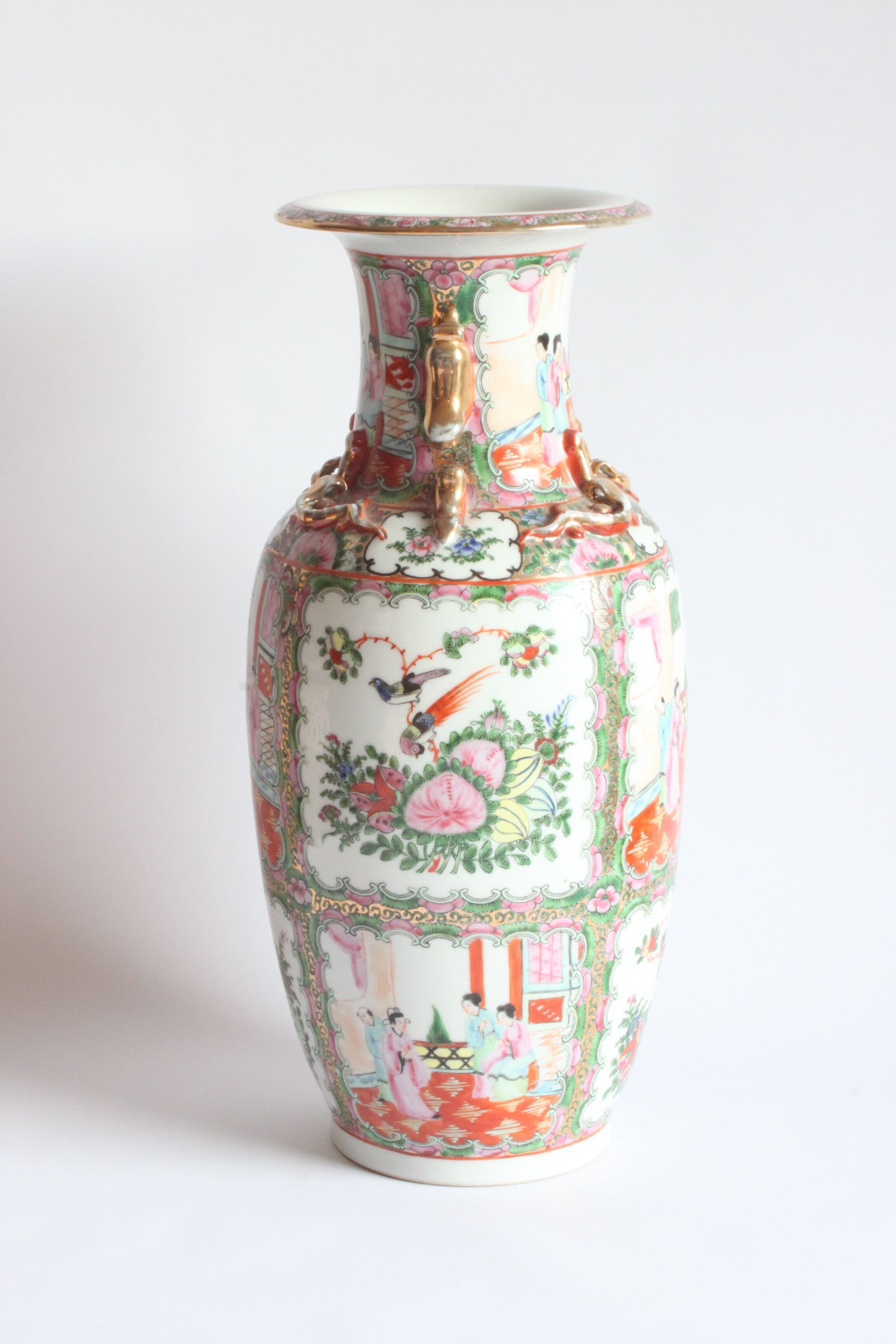 Vase médaillon de rose de Canton chinois, 19ème siècle