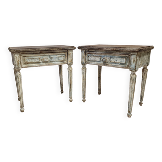 Pair of bedside tables with florentine patina