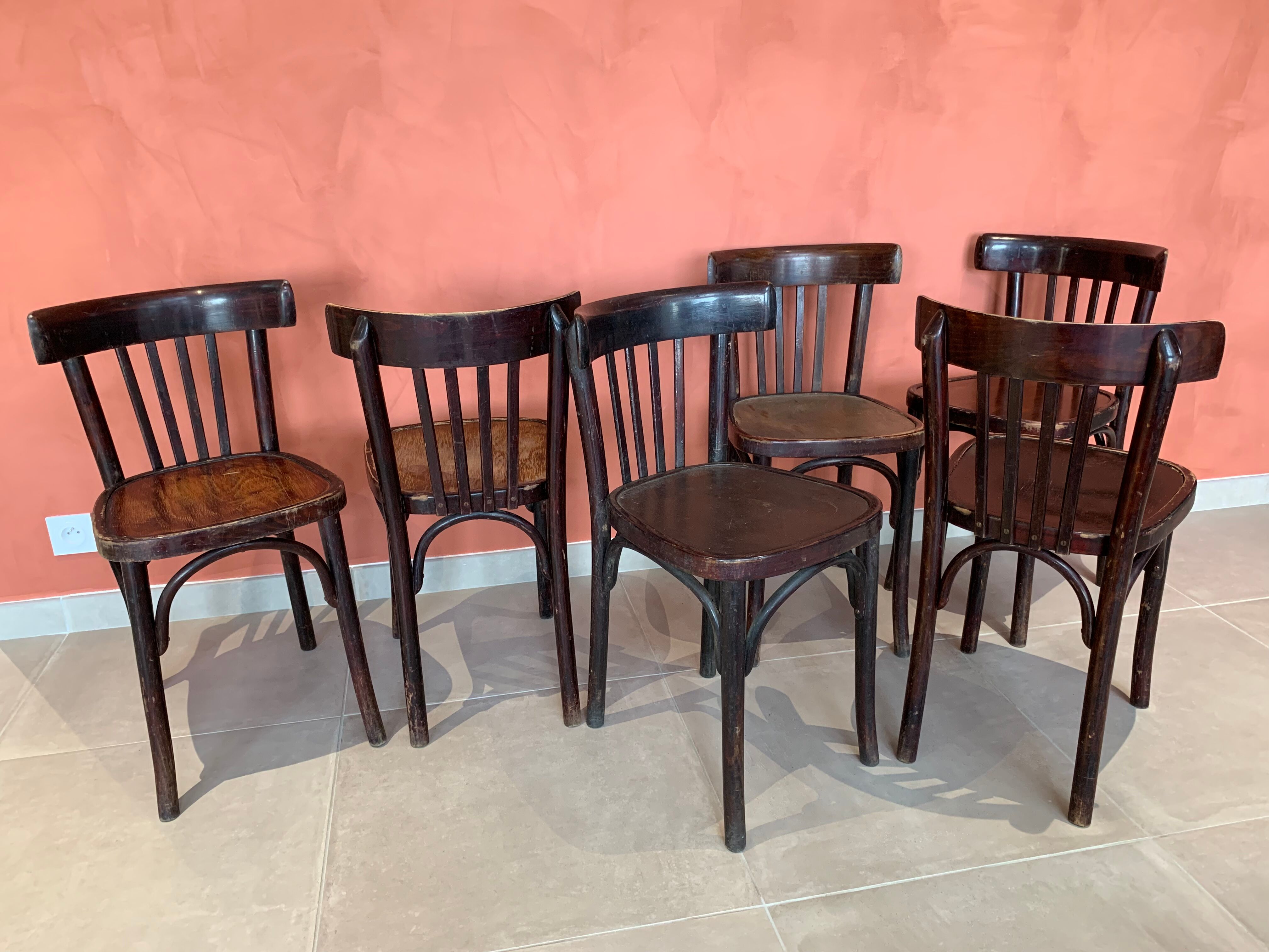 Suite de 6 chaises bistrot vintage