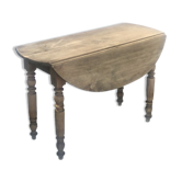 Oval flap table