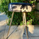 Tabouret tripode style Pelfran