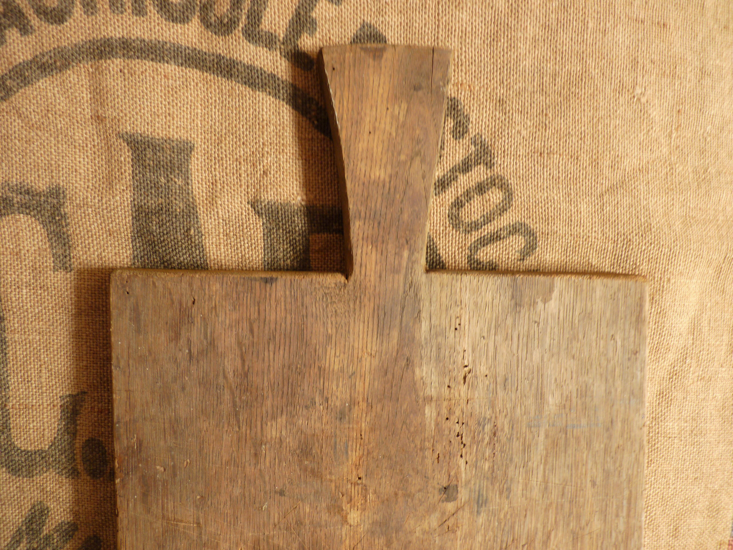 Wooden cutting board