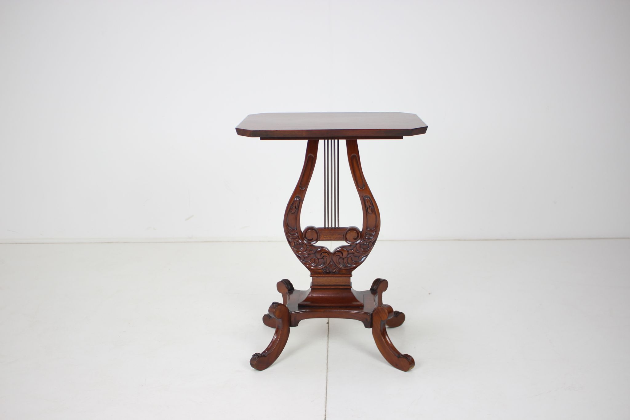 Art nouveau wooden table/ lira, 1910's.