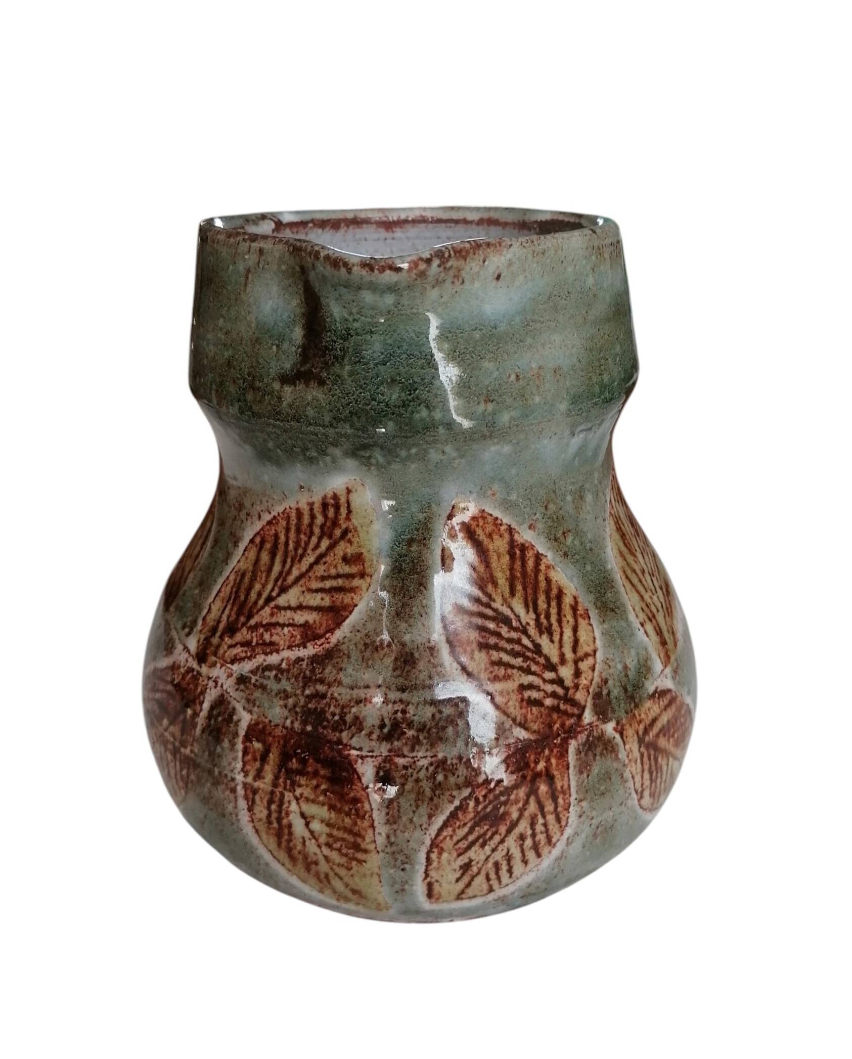 Pichet signé YC Millau du céramiste Yannick Chureau