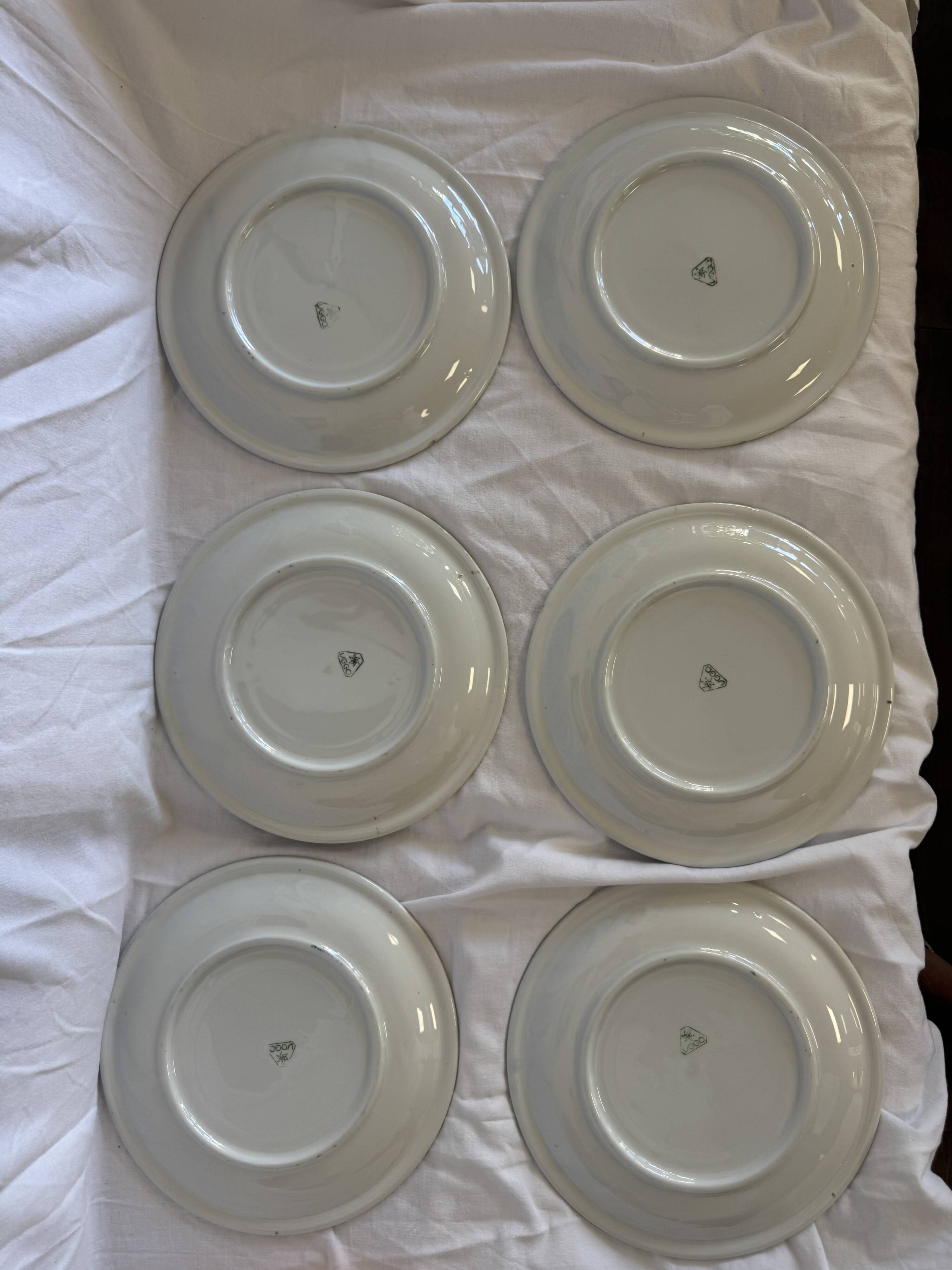 Flowered dinner plates