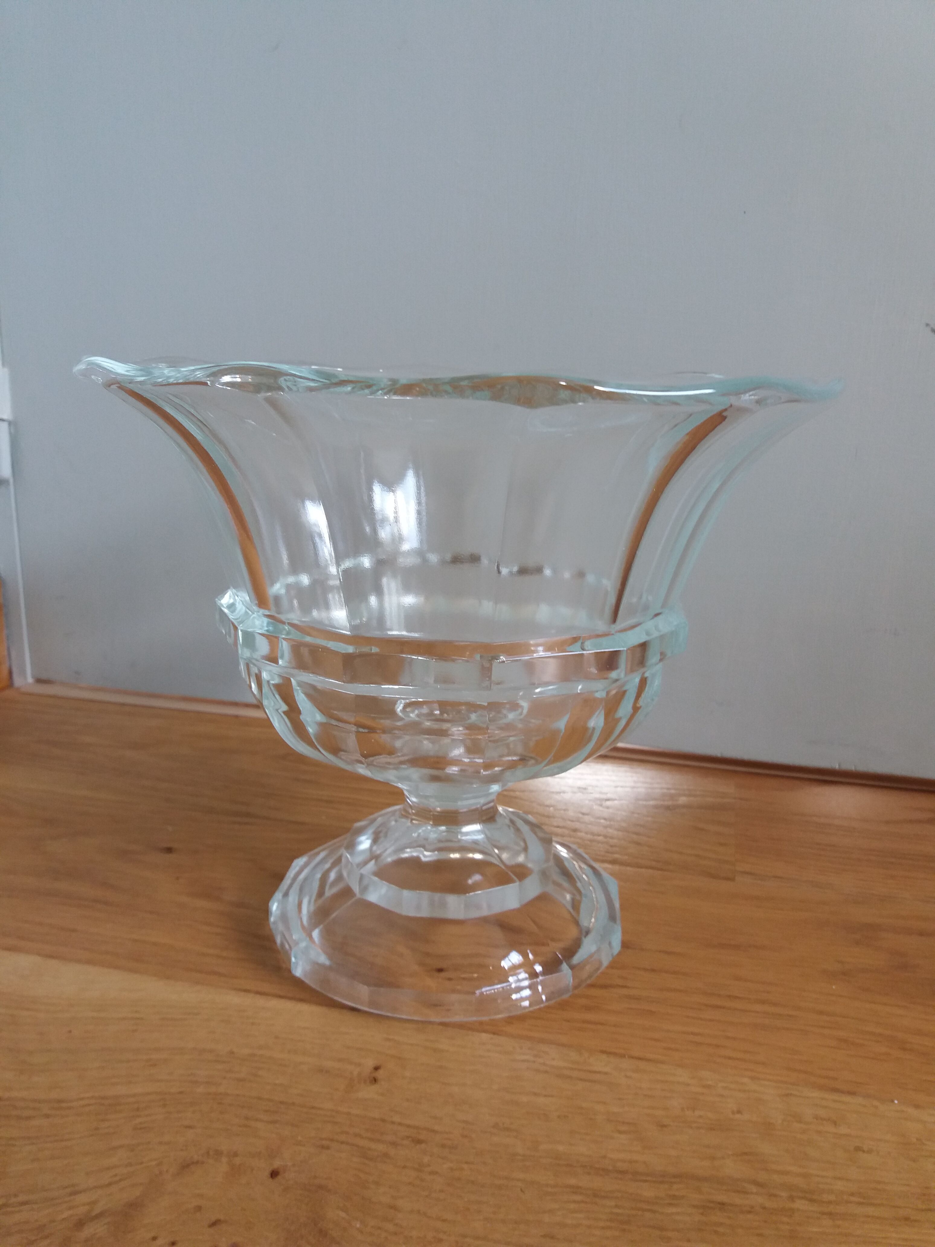 Cup on glass stand 22cm high