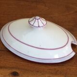 Saucière on its frame with lid