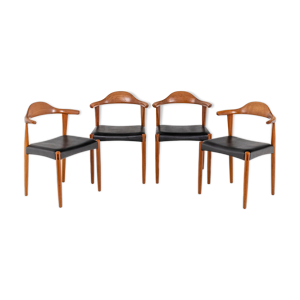 Série de quatre chaises