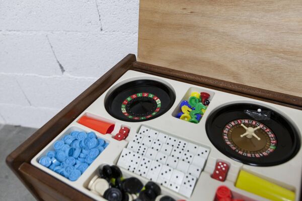 Unique table de chevet jeux 1960 15 jeux complets pieds compas 1960