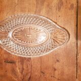 Plat à apéritif vintage ovale en verre ciselé