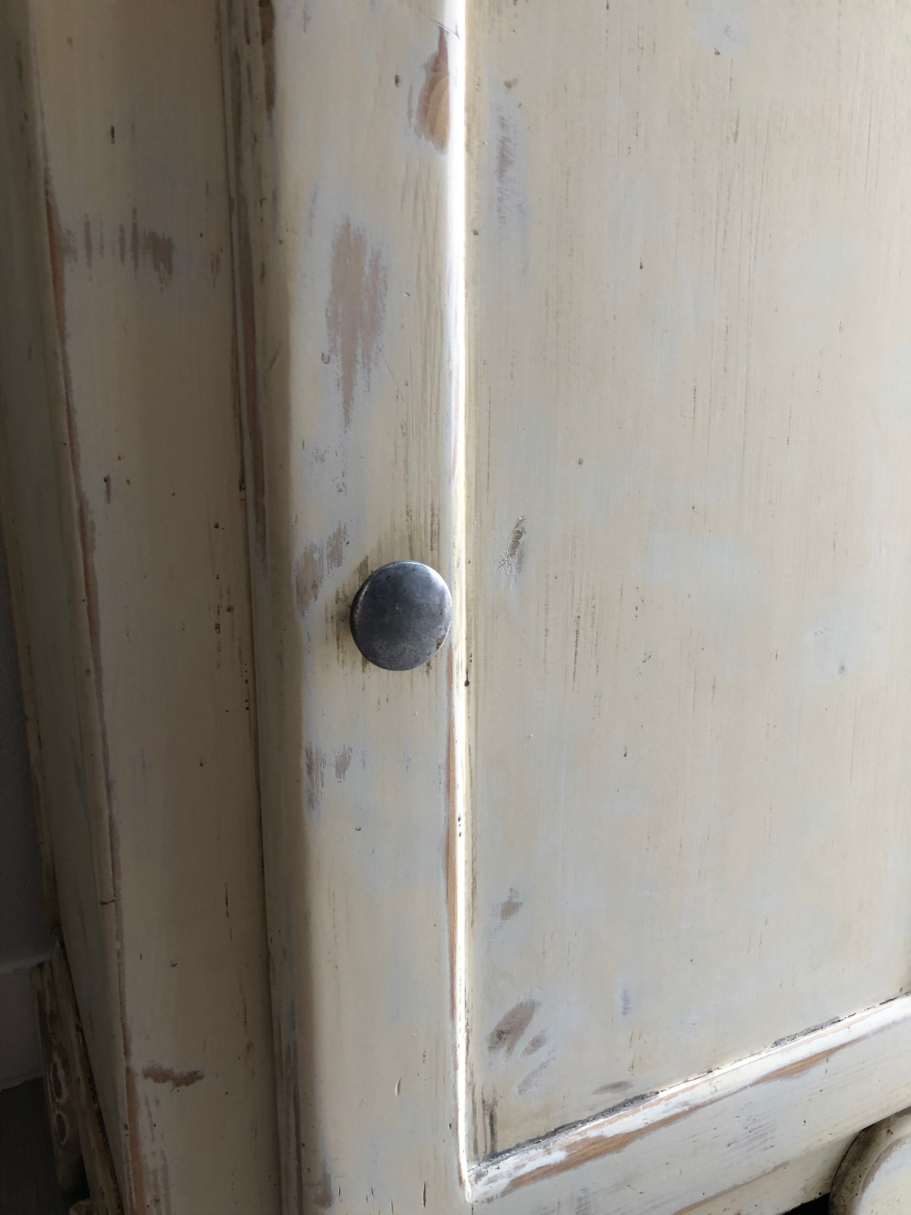 Former patinated confectioner