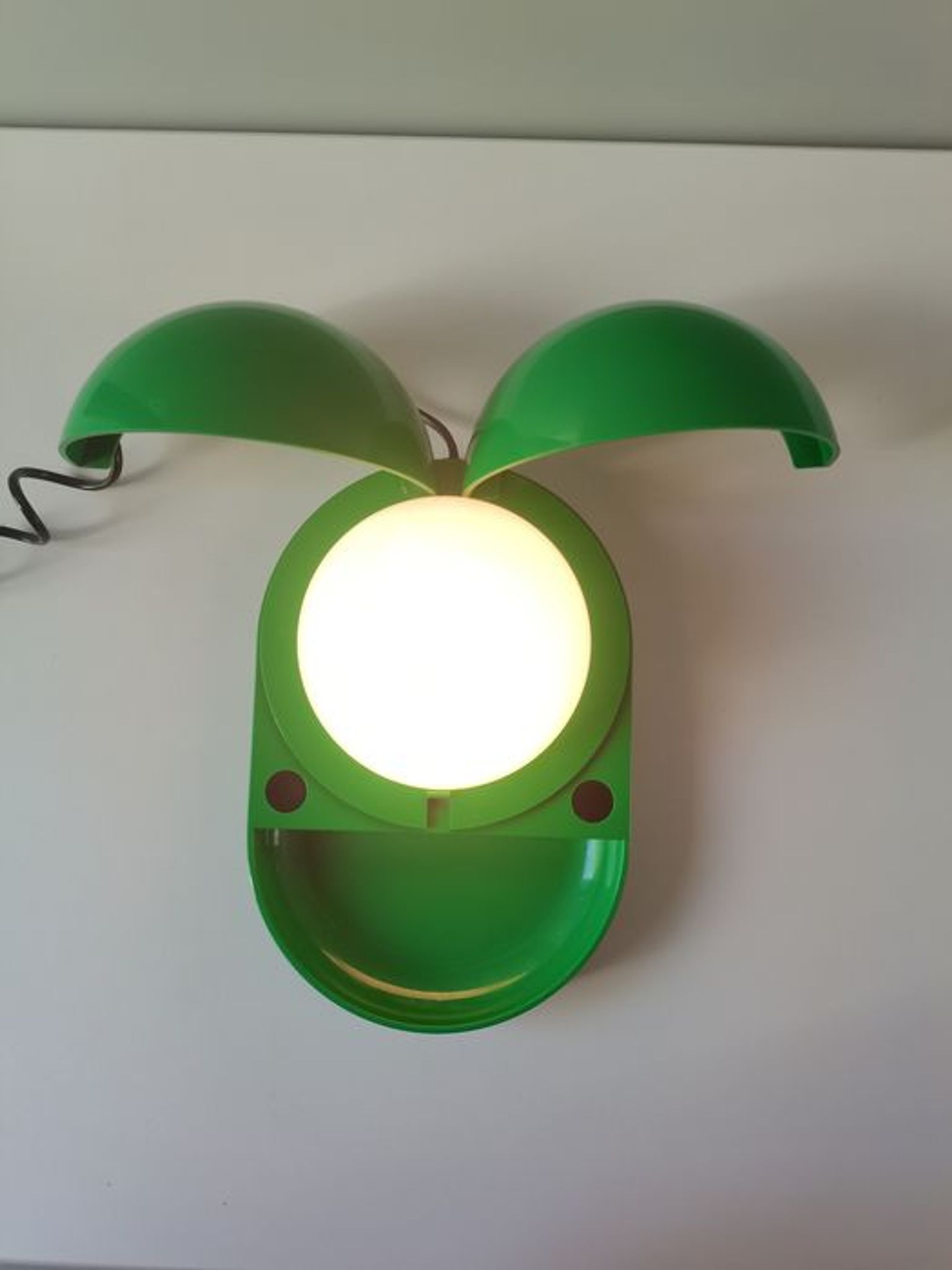 Italian design lamp "Tapira" Fontana arte by G.P.A Monti