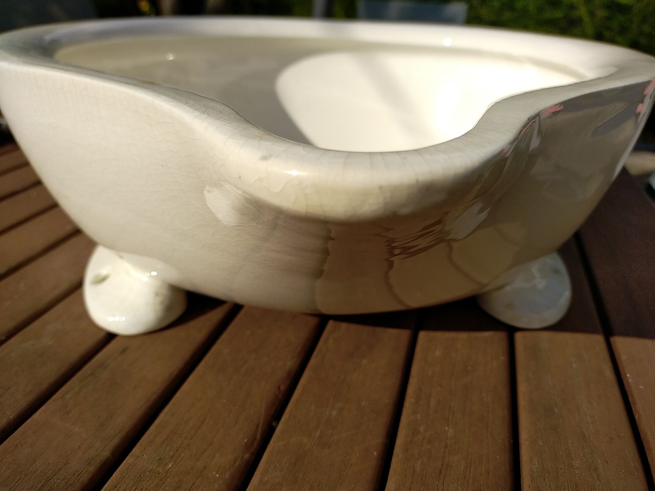 Cabin sink original liner, cracked faience