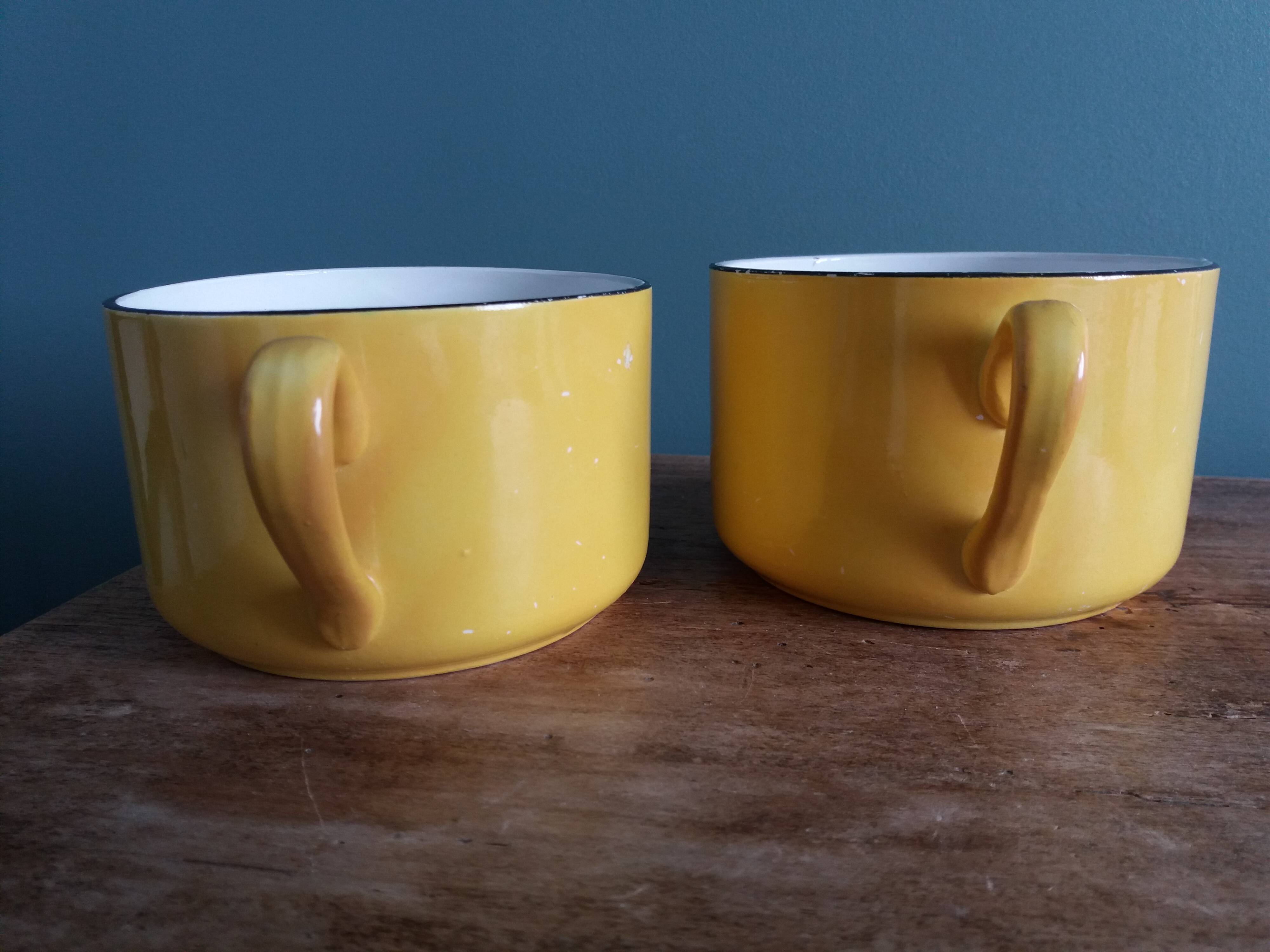 Tasses et soucoupe Saint Amand céramique jaune