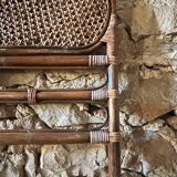 Flower-shaped rattan headboard