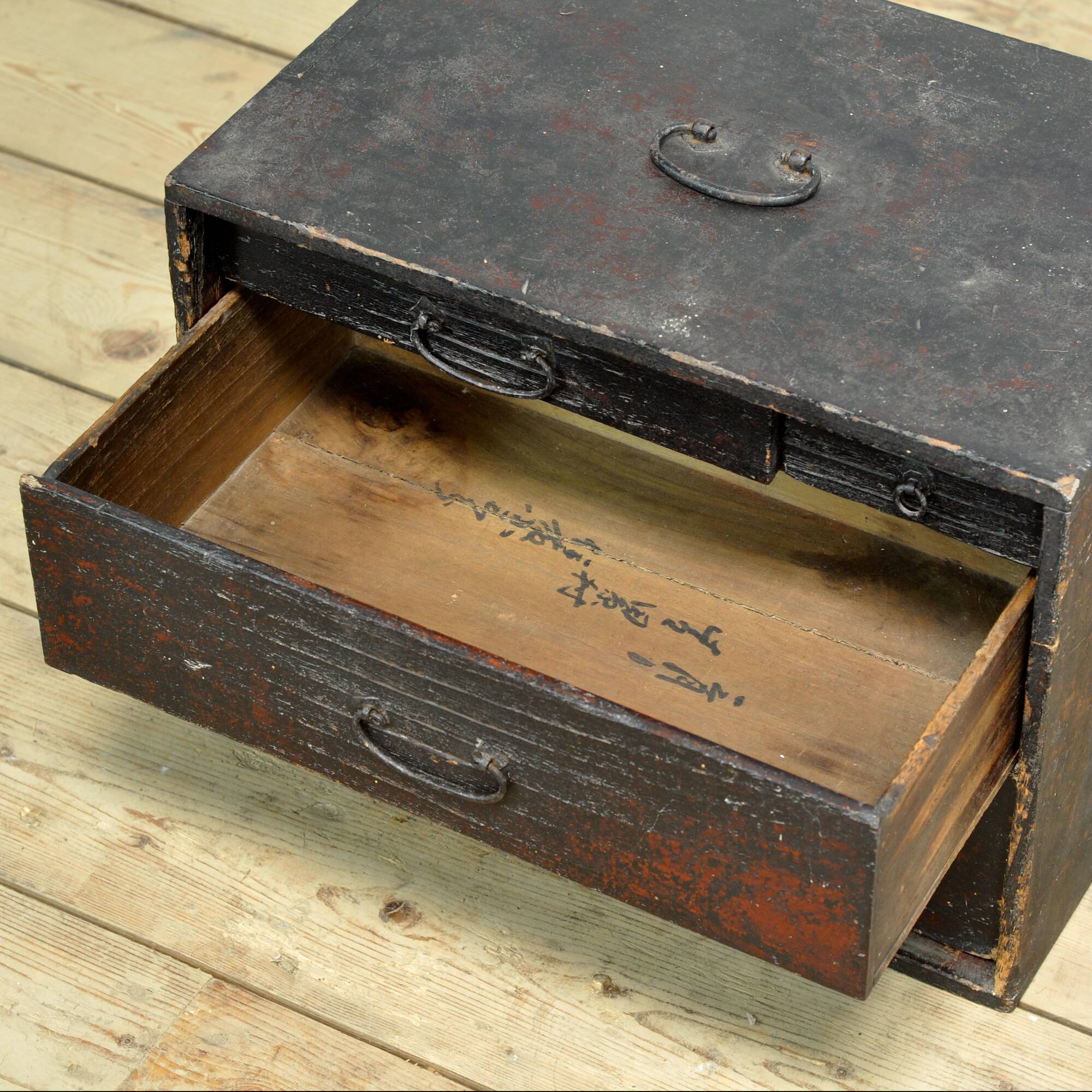 Small Japanese chest of drawers, circa 1900