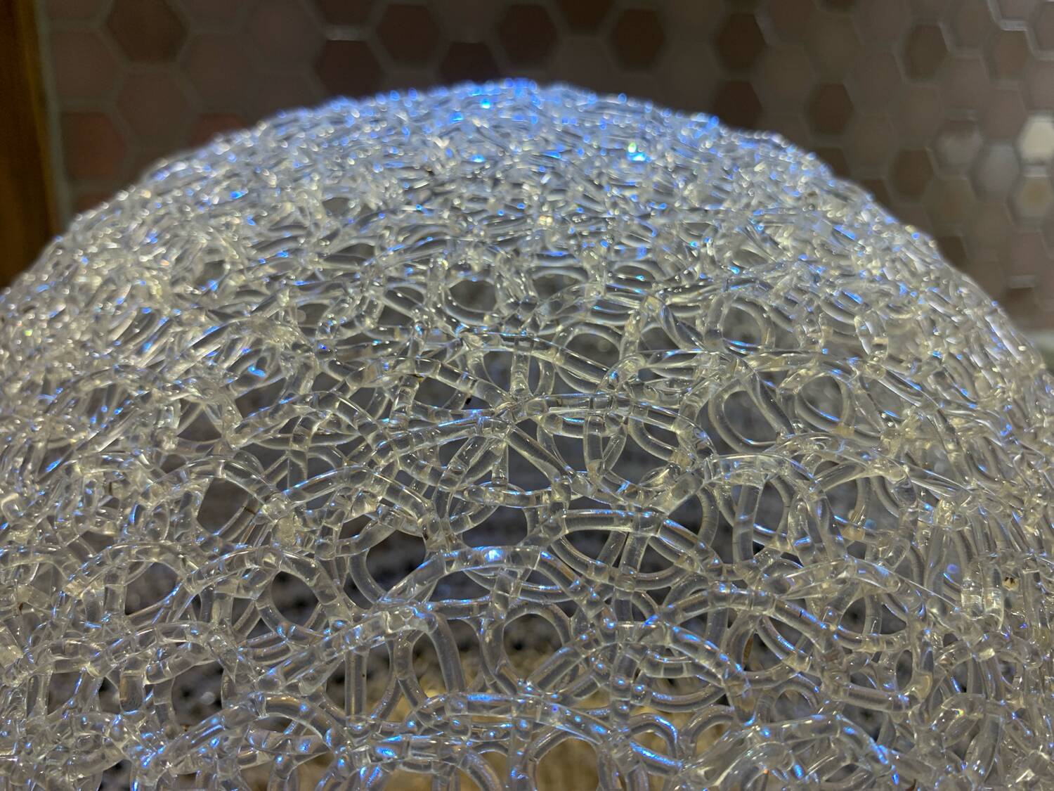 Spaghetti resin ball lamp