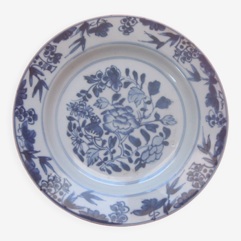 China xviii hollow plate blue and white chinese porcelain with blue flowers and circles, hand painted