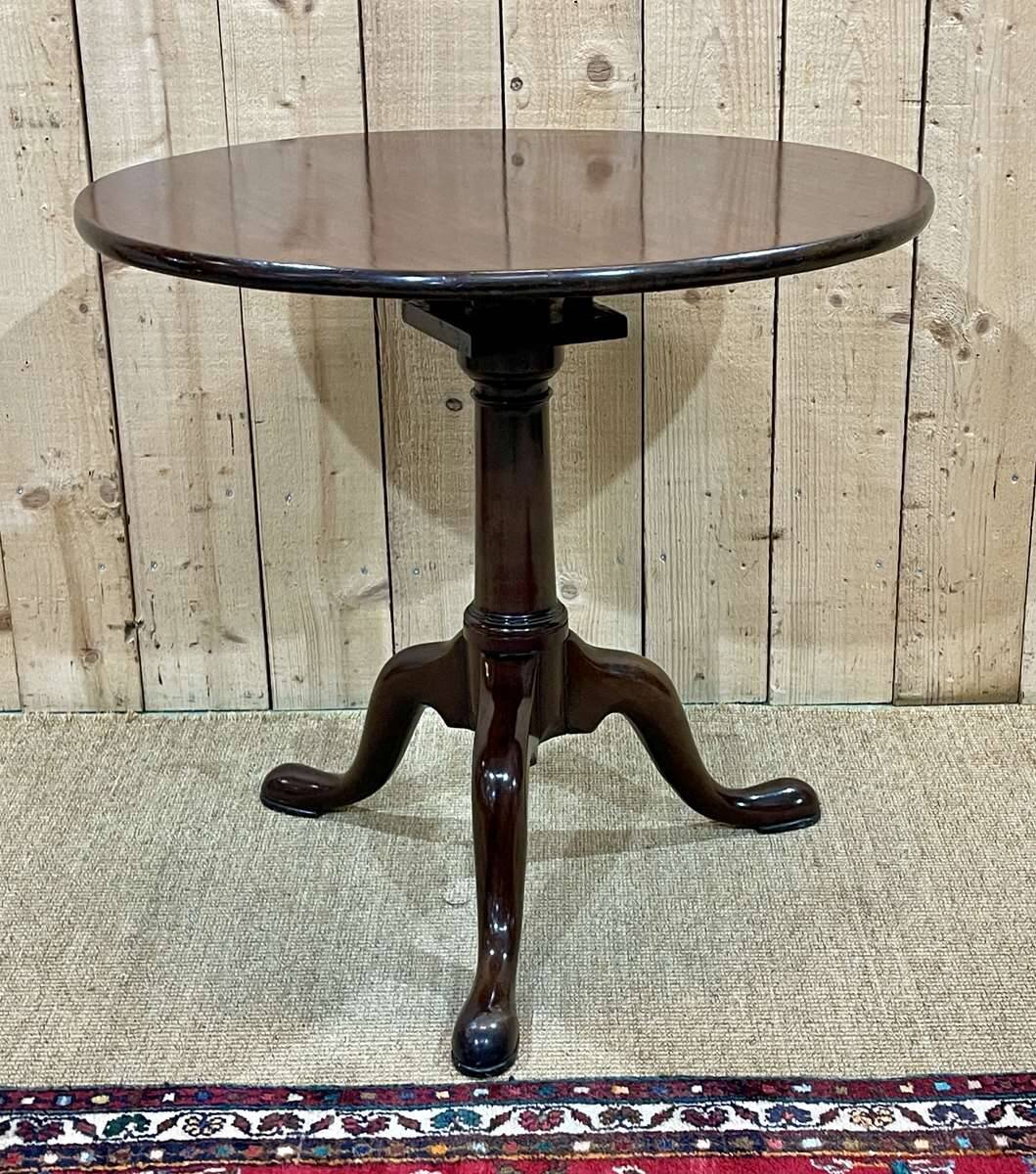 Victorian mahogany pedestal table 19th century