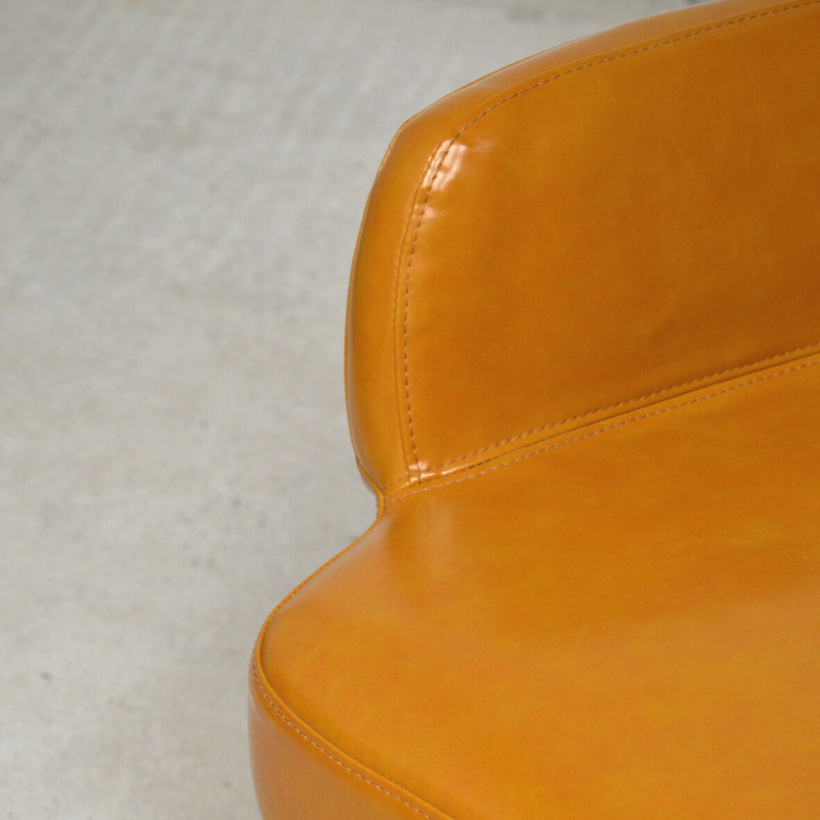 Swivel and ottoman hull chair
