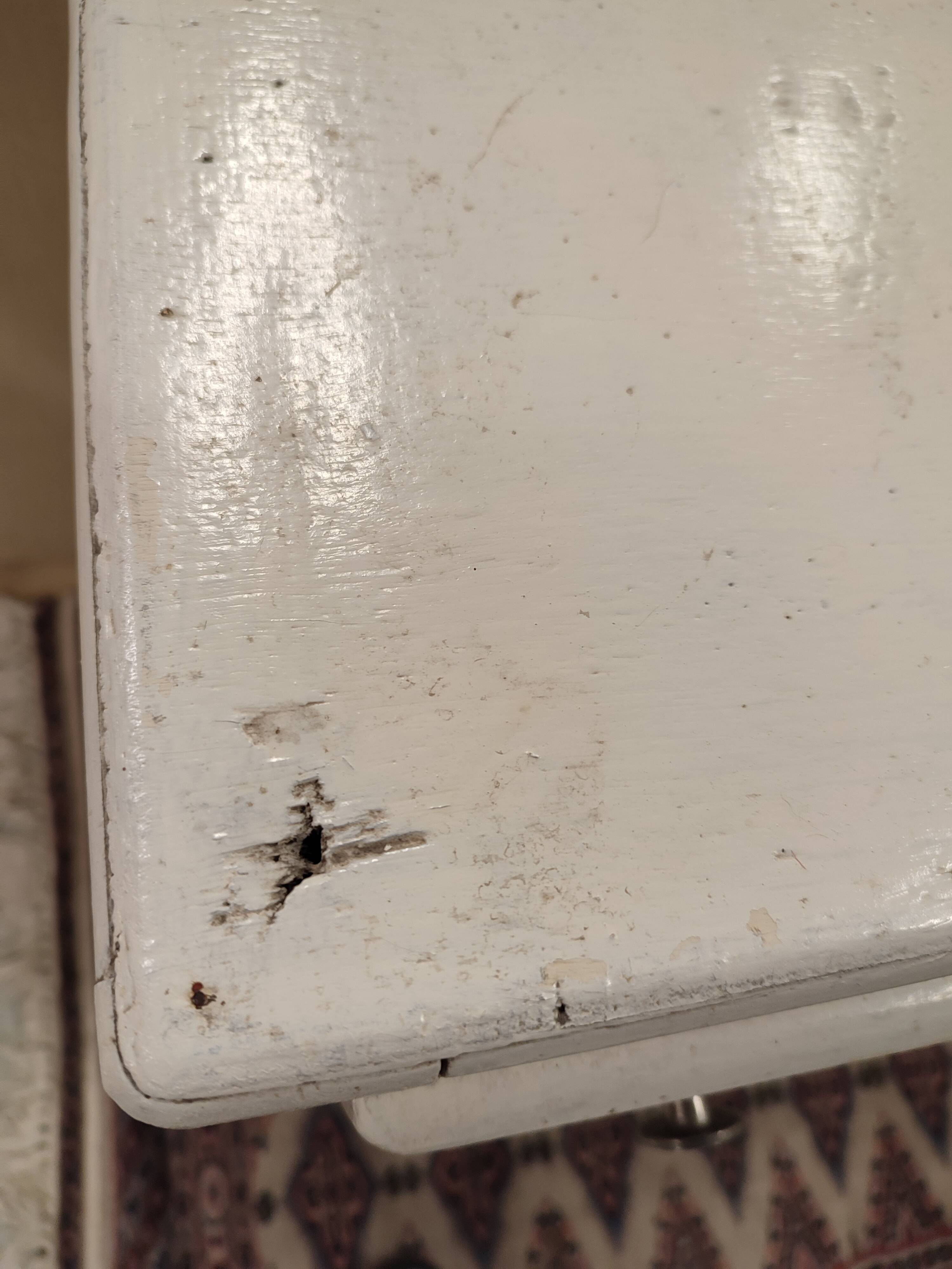 Chest of drawers white wood